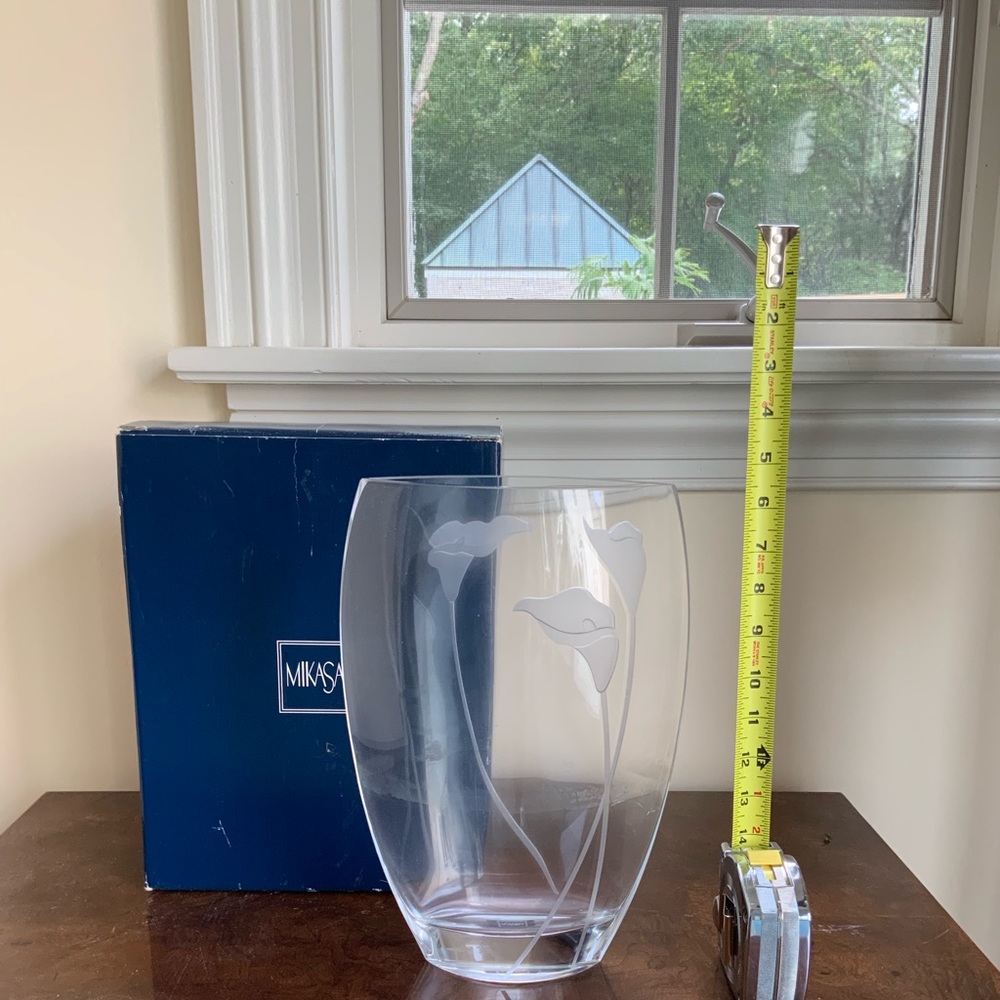 12" Ellipse Vase Calla Lily by MIKASA vintage
